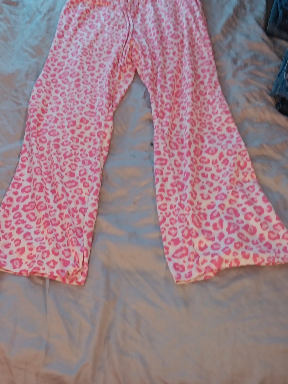 Source Unknown Pink Leopard Print Pajama Pants
